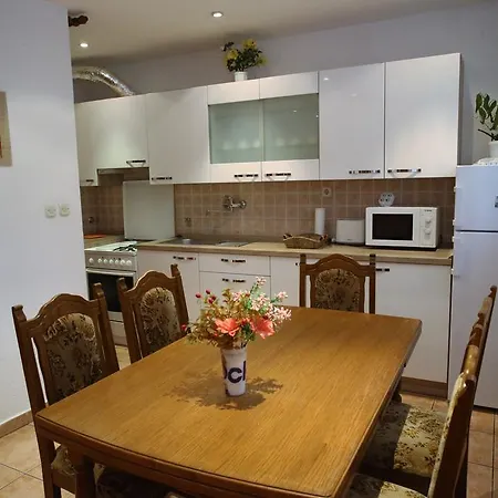 Apartment Tomislav *